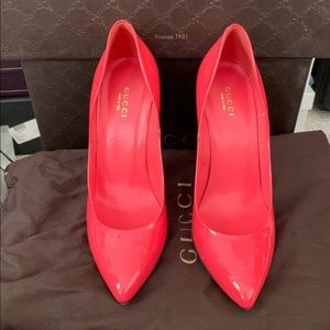 Pink Gucci pumps
